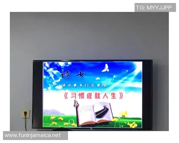 杨静独家揭秘足球技巧与心得分享助你提升球技与战术理解 杨静独家揭秘足球技巧与心得分享助你提升球技与战术理解