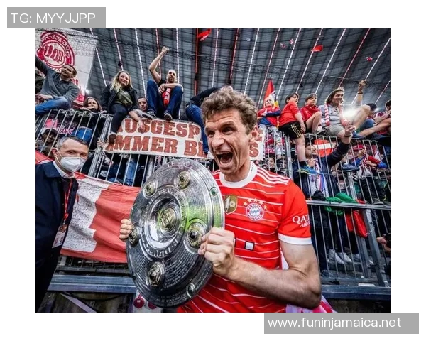 身穿20号足球明星的传奇故事与赛场背后的奋斗历程